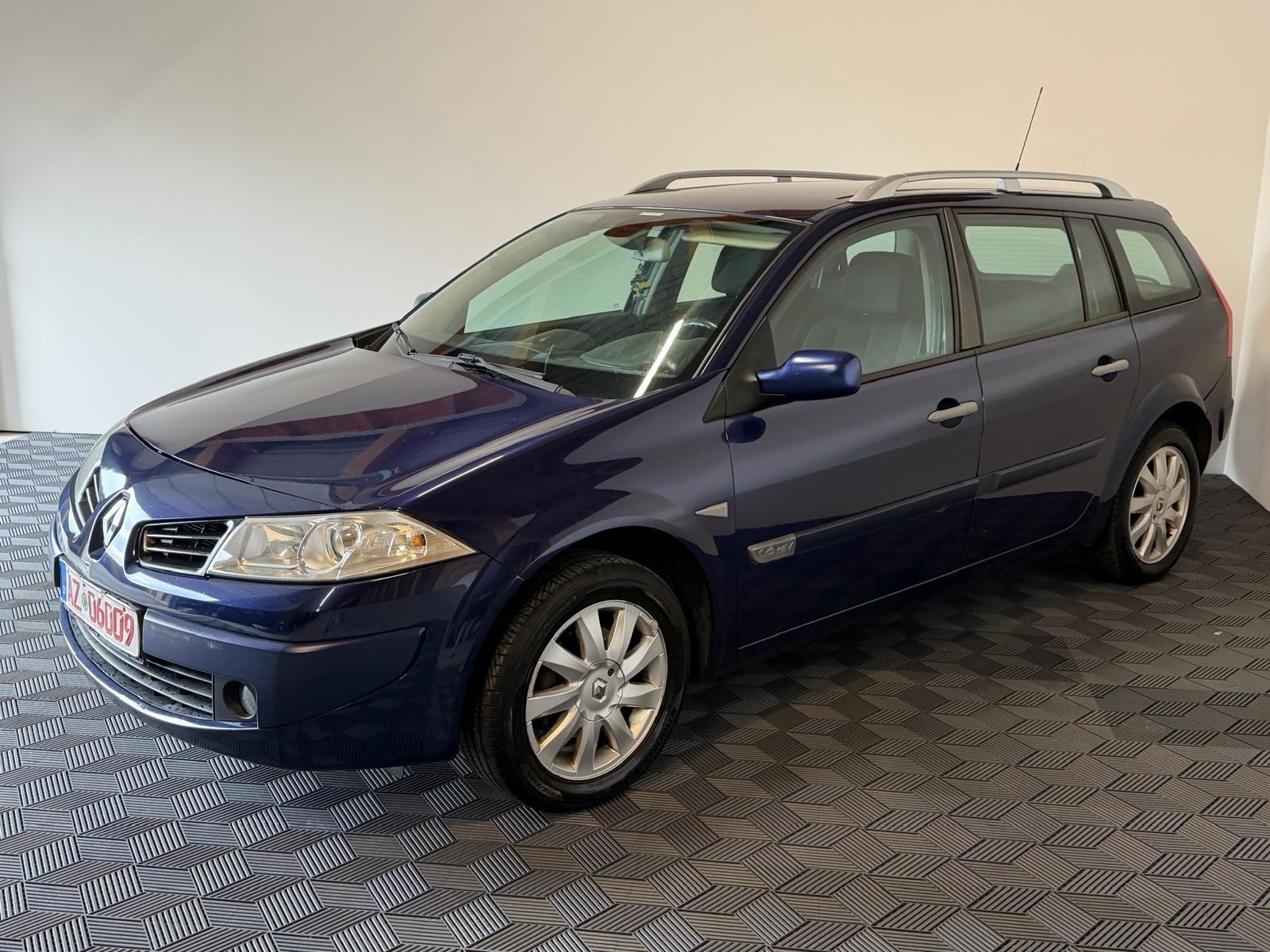 Renault Megane 2007 — салон