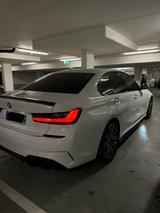 BMW 330d M Sport // Head-up // Harman Kardon / Laser - BMW 330 in Mönchengladbach