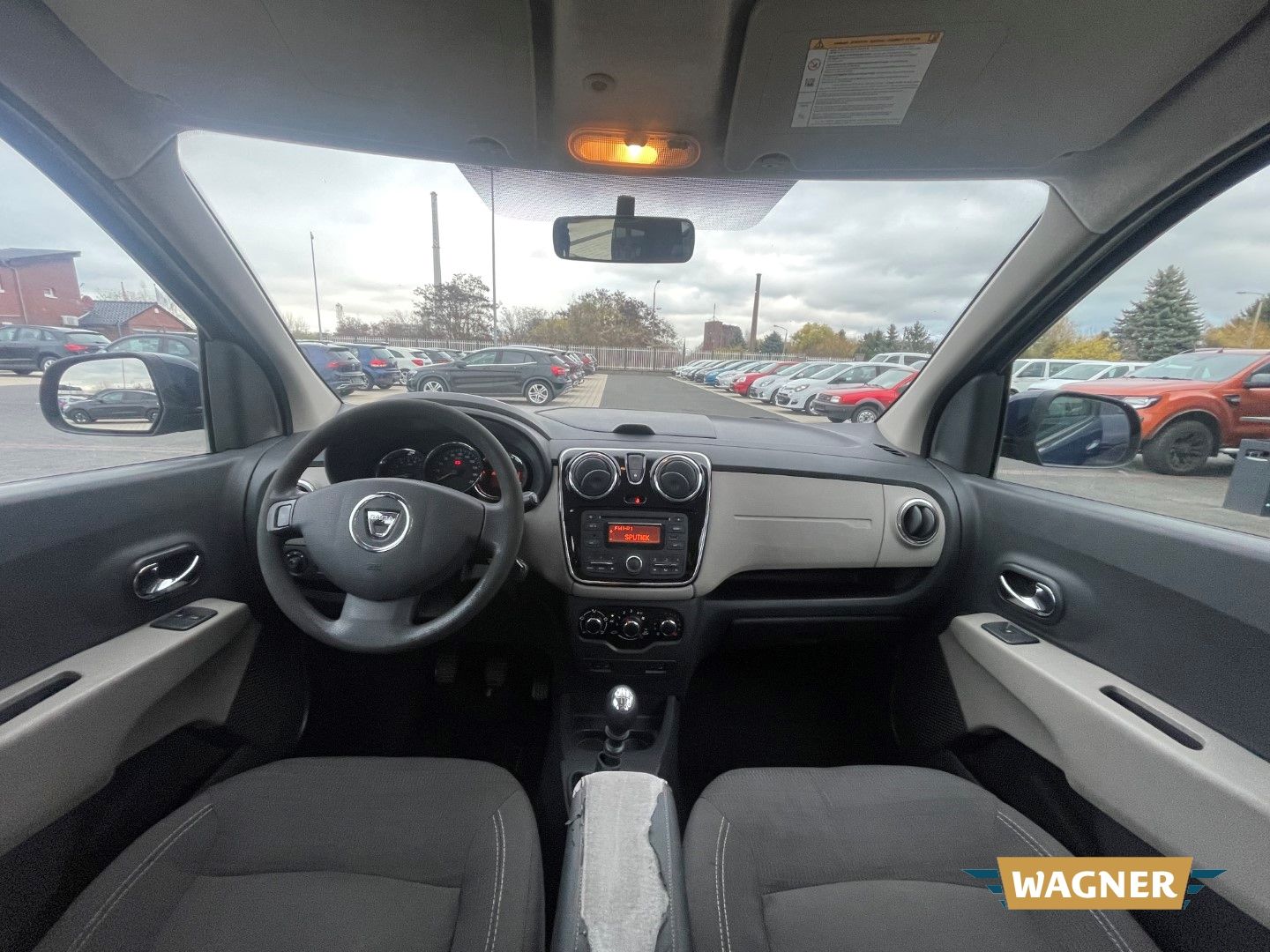 Fahrzeugabbildung Dacia Lodgy Laureate 4x2 1.5 dCi 110 FAP Klimaanlage