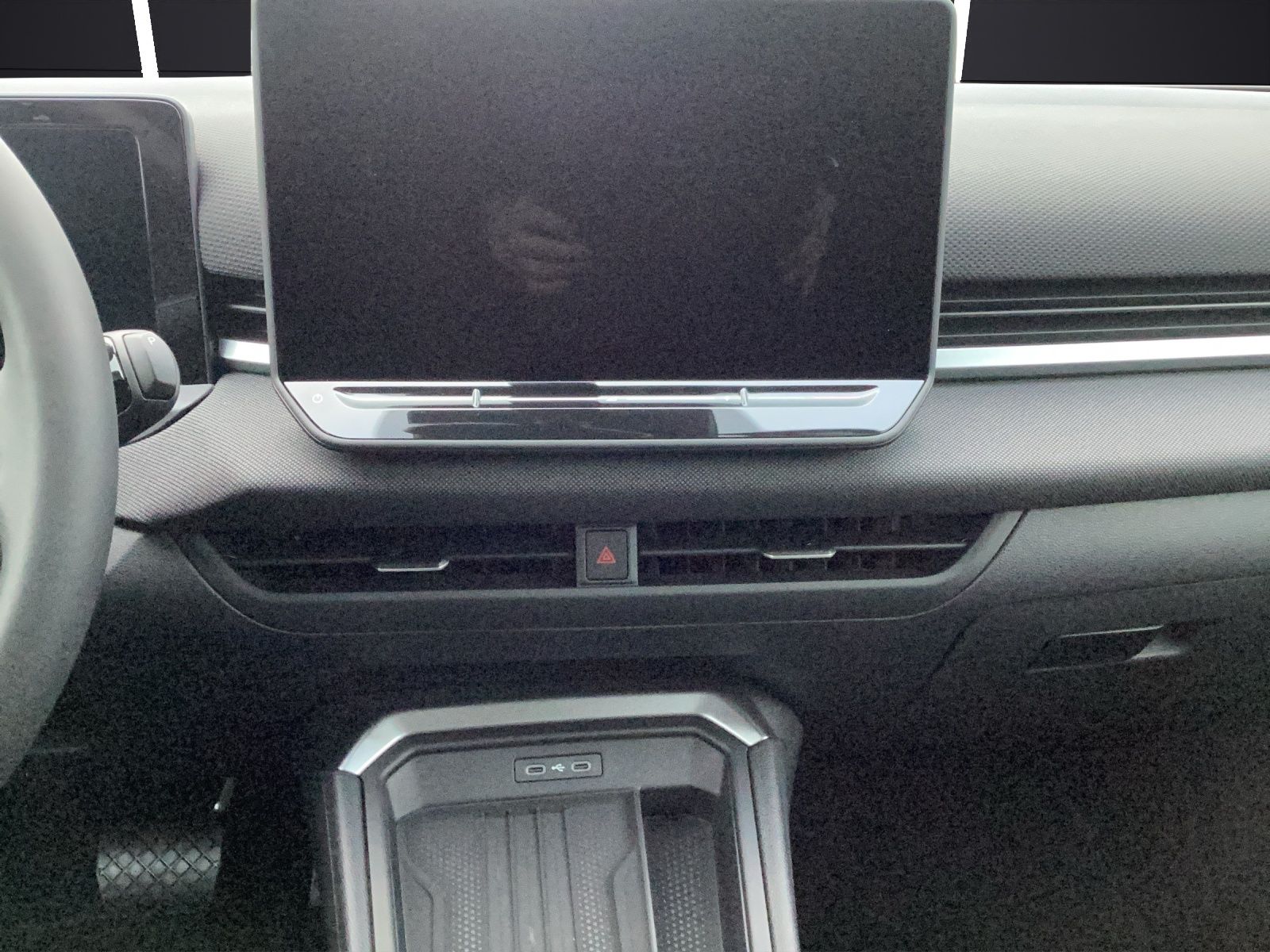 Fahrzeugabbildung Volkswagen T-Roc Life eTSI DSG LED+ ACC SH RearView Ambient