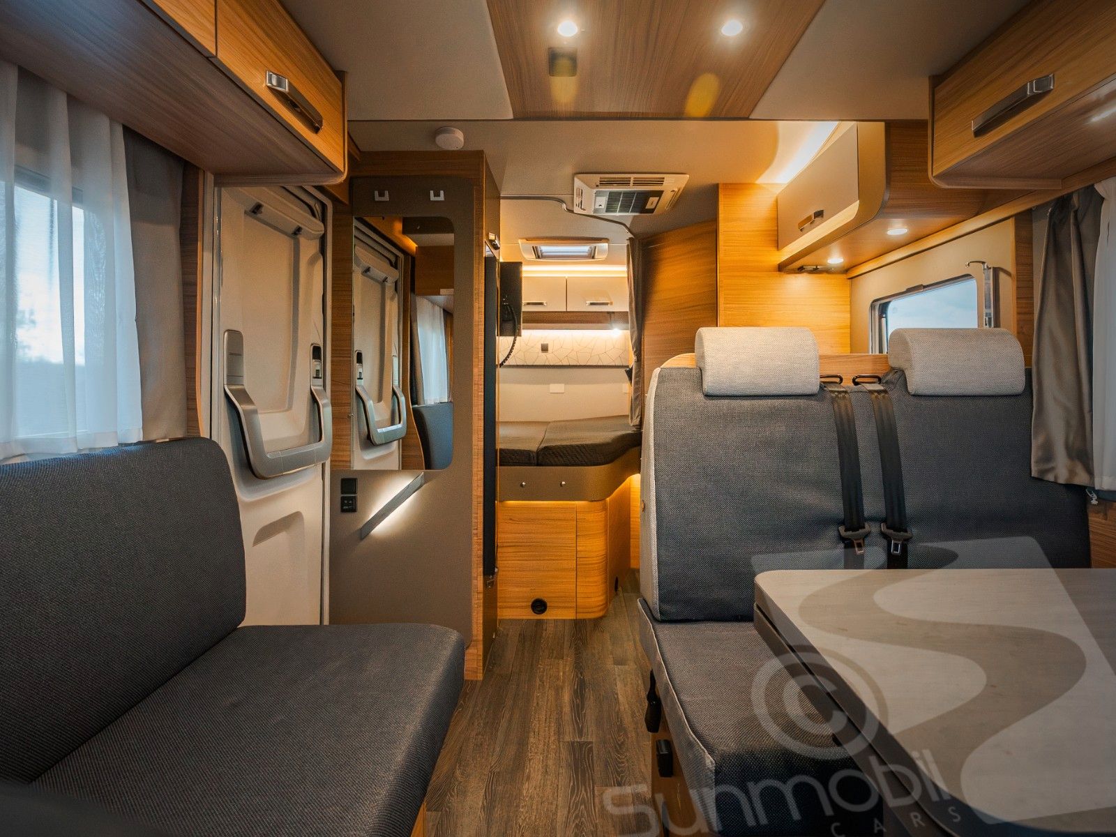 Fahrzeugabbildung Weinsberg CaraSuite FORD 650 MF #SAT #KLIMA #MEDIA #VOLL