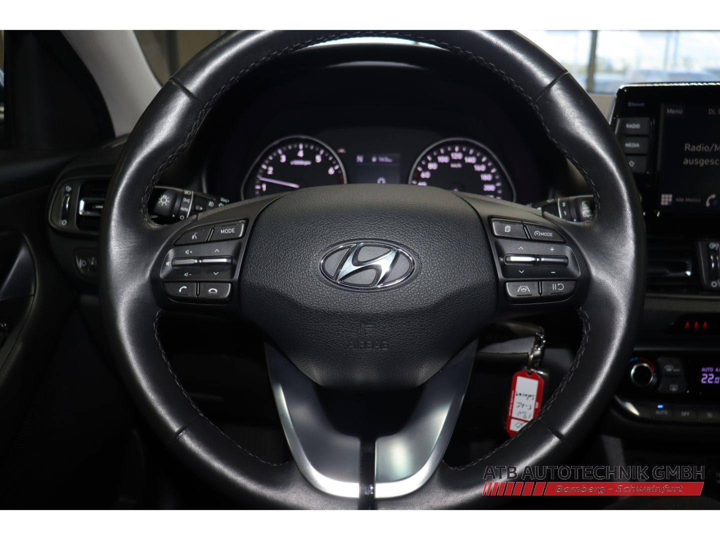 Fahrzeugabbildung Hyundai i30 Trend 1.5 T-GDi 48V AHK-abnehmbar Apple CarP