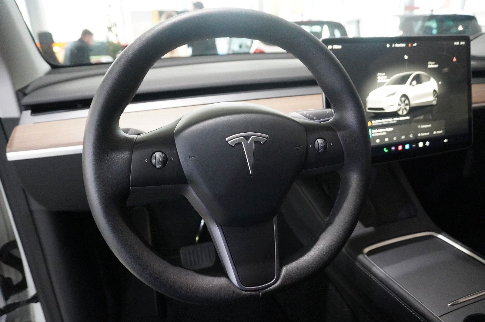 Fahrzeugabbildung Tesla Model Y LONGRANGE DUAL-MOTOR NAVI/KAMERA/DAB/AMD