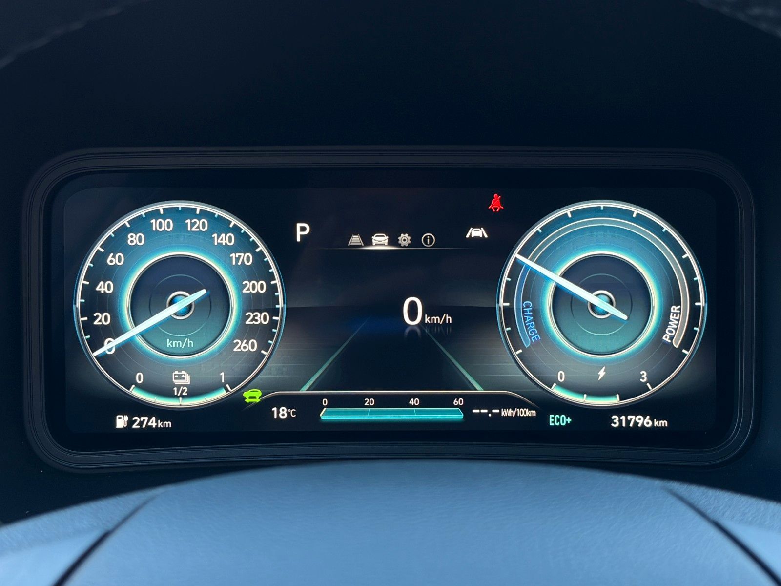 Fahrzeugabbildung Hyundai KONA E Select ACC PDC LFA LKA SHZ LHZ CarPlay