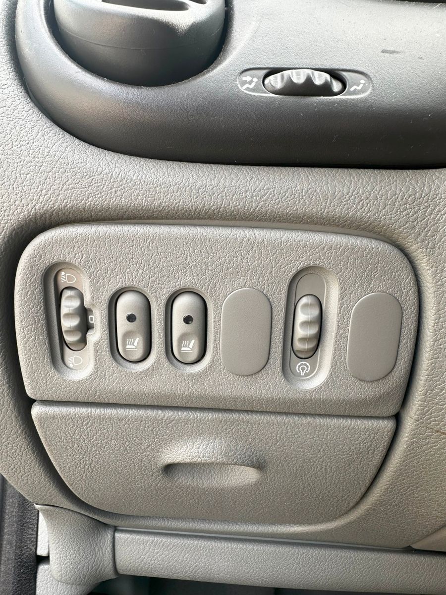 Fahrzeugabbildung Renault Scenic