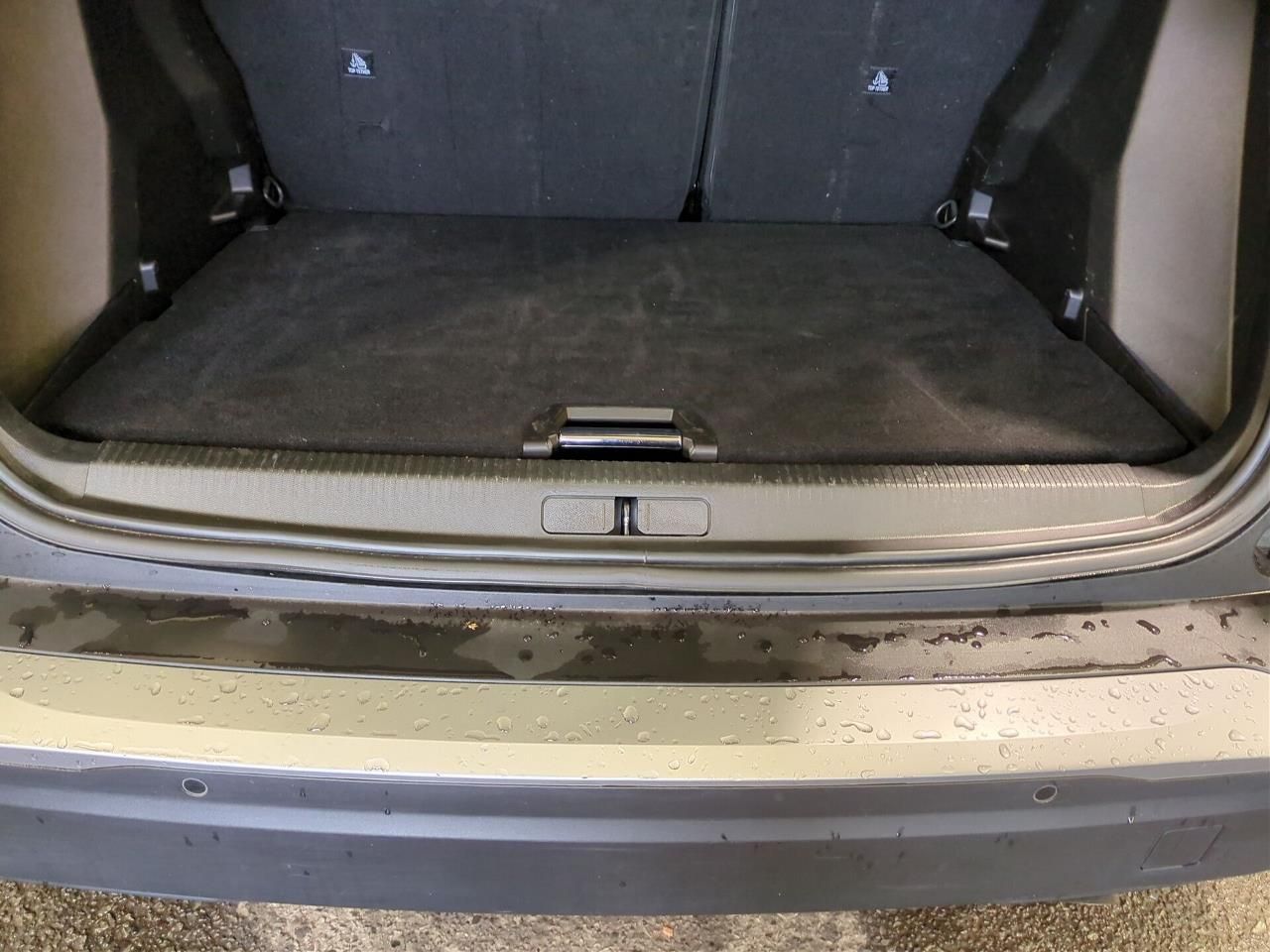 Fahrzeugabbildung Peugeot 2008 Allure Pure Tech 100