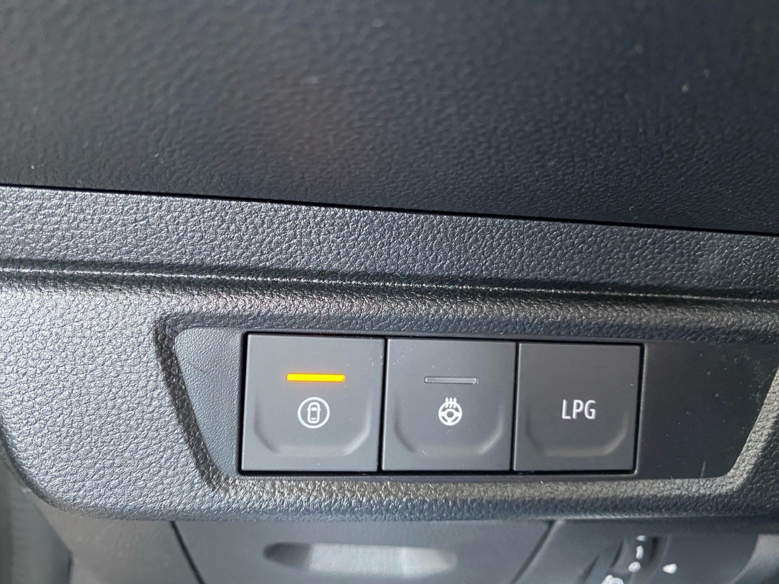 Fahrzeugabbildung Dacia Sandero III 1.2 ECO-G 120 Stepway Extreme *NAVI*