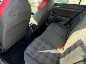 Volkswagen Golf VIII GTI+LED+AppC+LkHz+ACC+VirtualC++