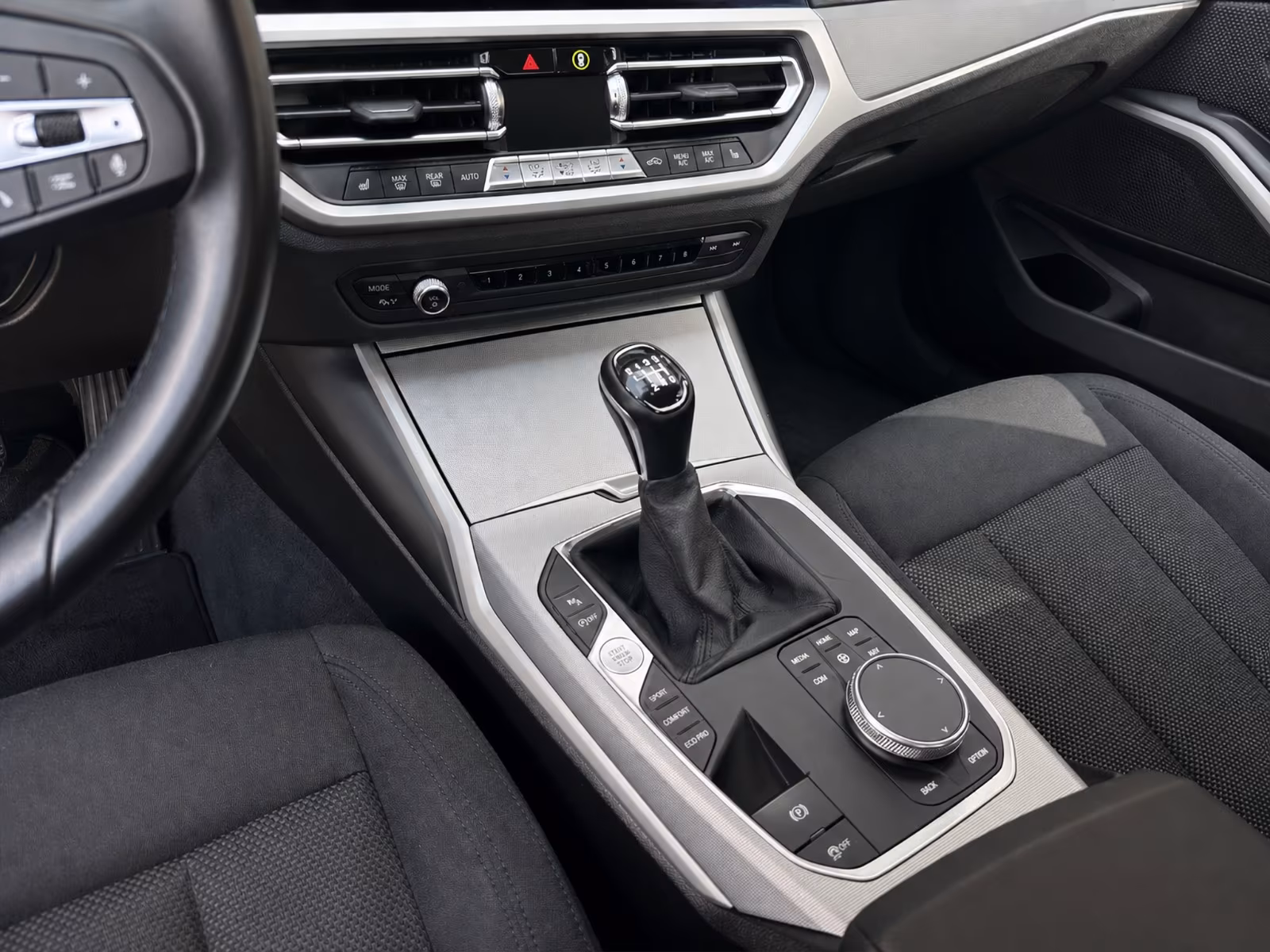 BMW 3 Series d Advantage DAB+ NAVI TEMP CARPLAY SHZ PDC, миниатюра 16