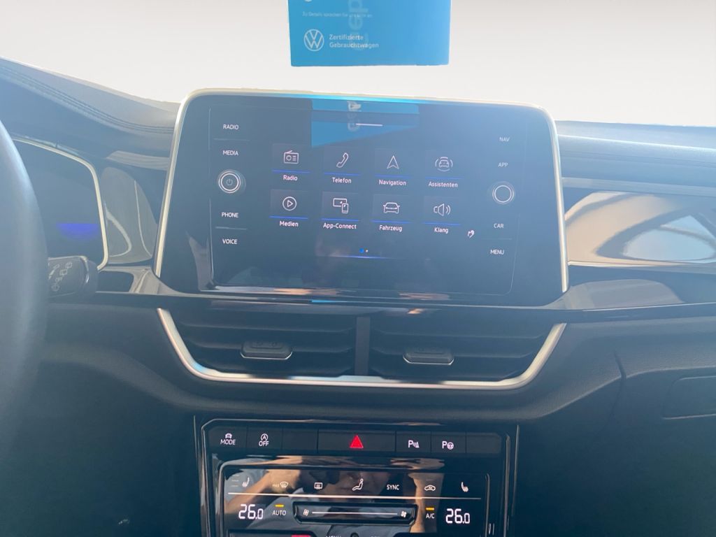 Fahrzeugabbildung Volkswagen T-Roc 1.5 TSI R-Line AHZV Anschlussgarantie