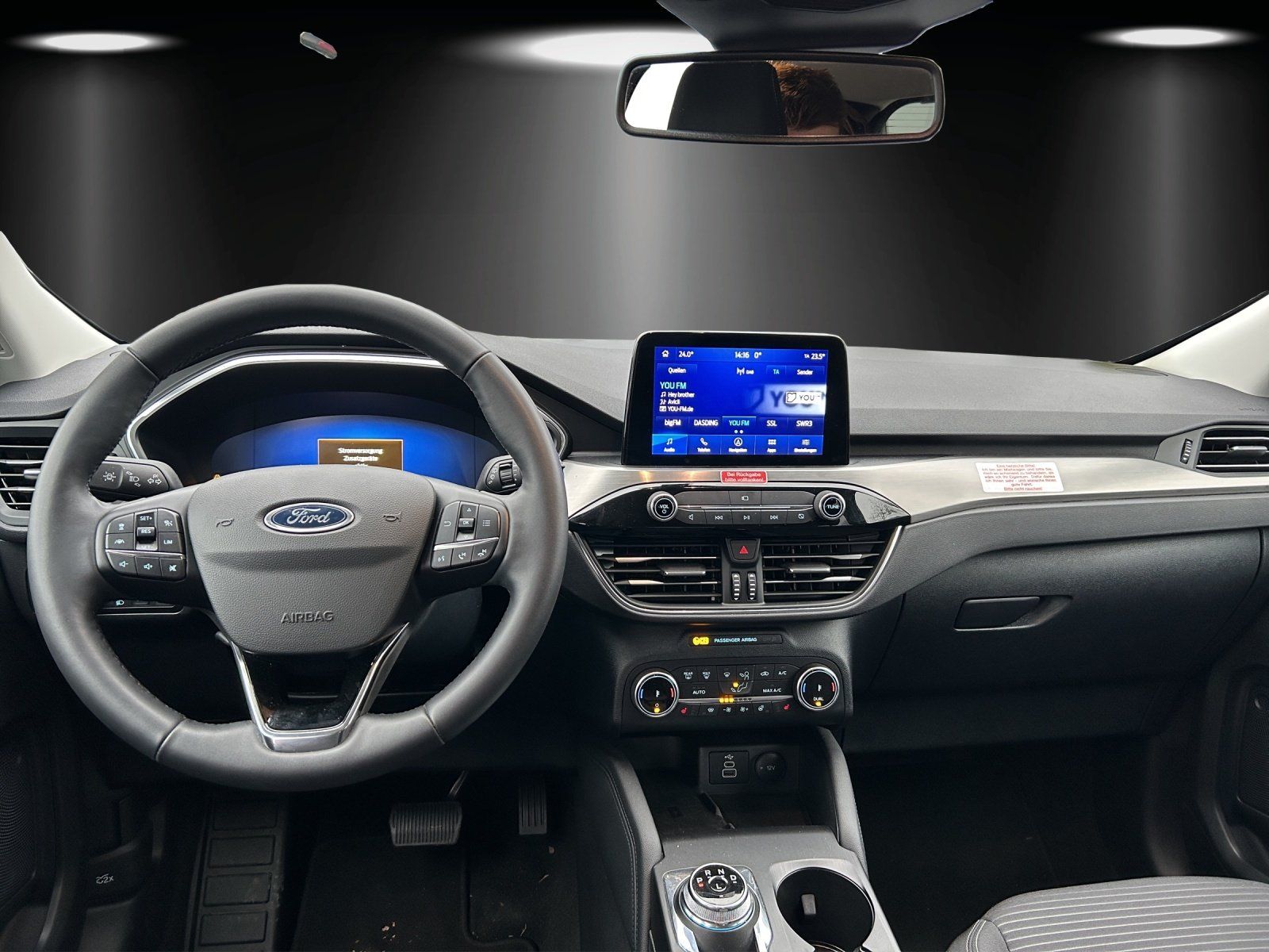 Fahrzeugabbildung Ford Kuga Titanium FHEV GJR Winter Pa NAVI PDC Kamera