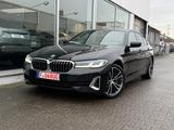 BMW 530 d xDrive Luxury Line Laser/Leder/HUD/Ambient - BMW 530 Gebrauchtwagen in Frankfurt
