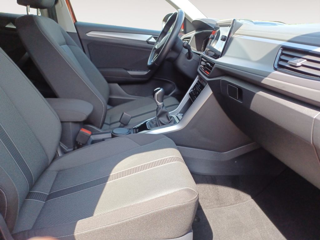 Fahrzeugabbildung Volkswagen T-Roc 1.0 TSI OPF Life Navi, Shzg, ACC uvm.