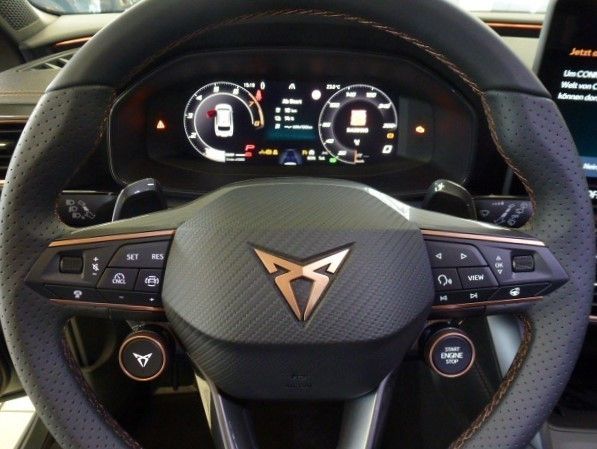 Fahrzeugabbildung CUPRA Leon Sportstourer VZ 1.5 e-Hybrid DSG