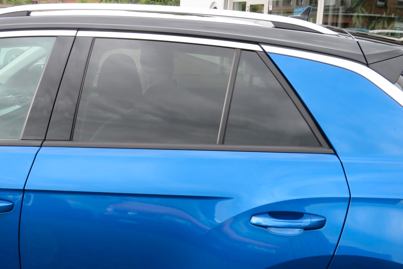 Fahrzeugabbildung Volkswagen T-Roc Style ACC APP MASSAGE SITZH. 17`KAMERA 1.H