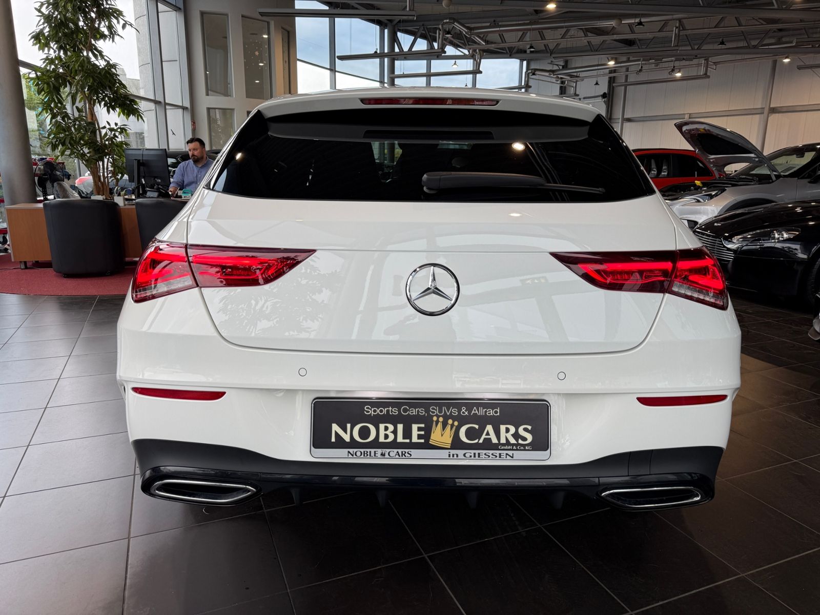 Fahrzeugabbildung Mercedes-Benz CLA 250 Shooting Brake  AMG NIGHT LED NAVI