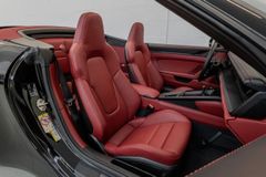 PORSCHE 992 Carrera 4 GTS Cab I Sitzbelüftung I APPROVED