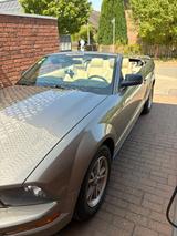 Ford Mustang 6 Zyl / 4 l - Ford aus 2007