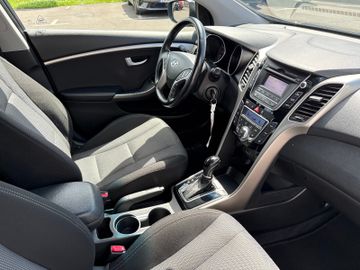 Hyundai i30 cw Trend+Klima+SHZ+Autom.+Garantie