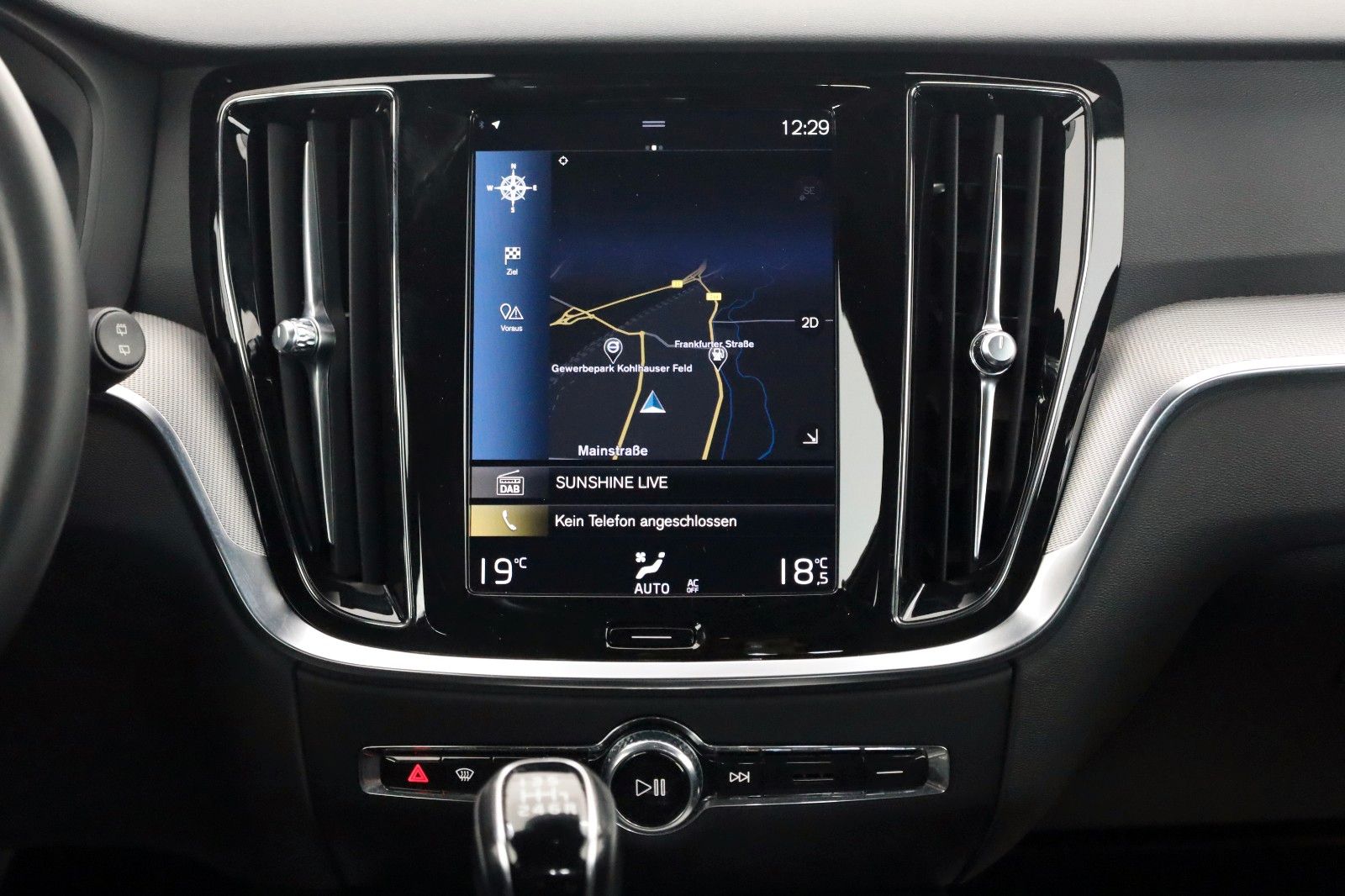 Fahrzeugabbildung Volvo V60 R Design Leder,Navi,LED,Harman/K,Kamera