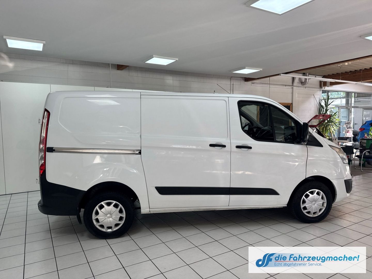 Fahrzeugabbildung Ford Transit Custom Kasten L1 H1 Trend Klima 2.0  Zah