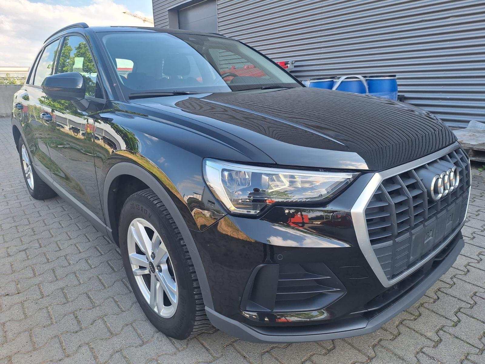 Audi Q3 35 TFSI S-LINE * NAVIGATION * ALU * PDC