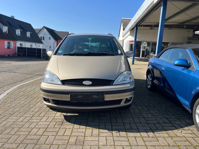 Ford Galaxy 2.3 16V Ghia 7-sitzig 5 Sitze verbaut Kli