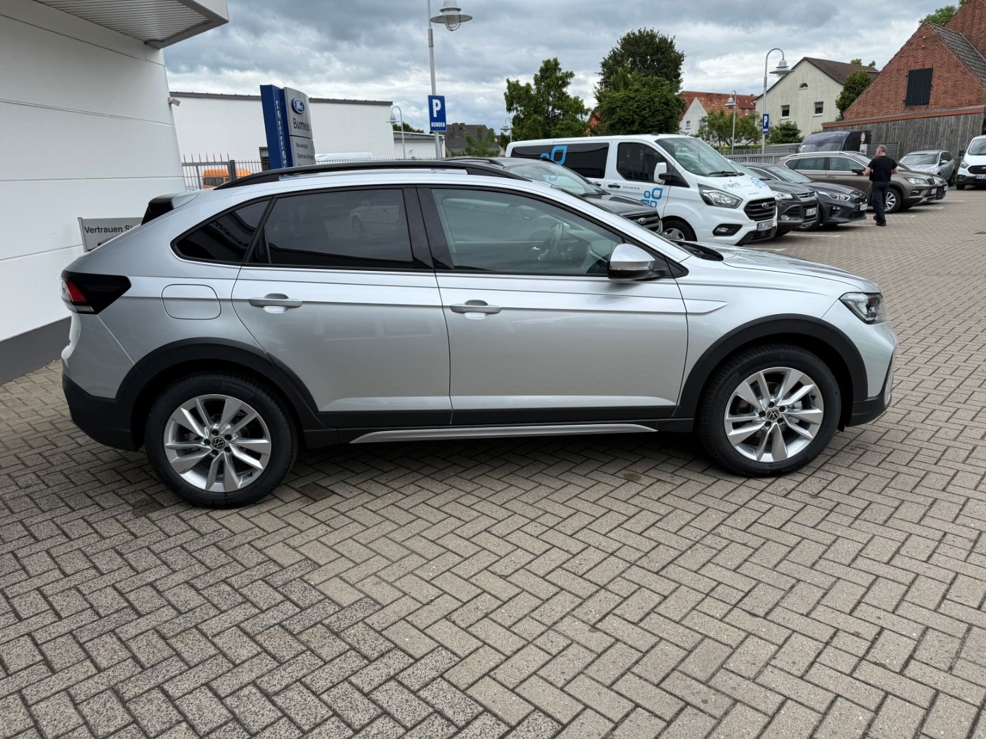 Fahrzeugabbildung Volkswagen Taigo Life Spring 1.0 TSI DSG Digitales Cockpit