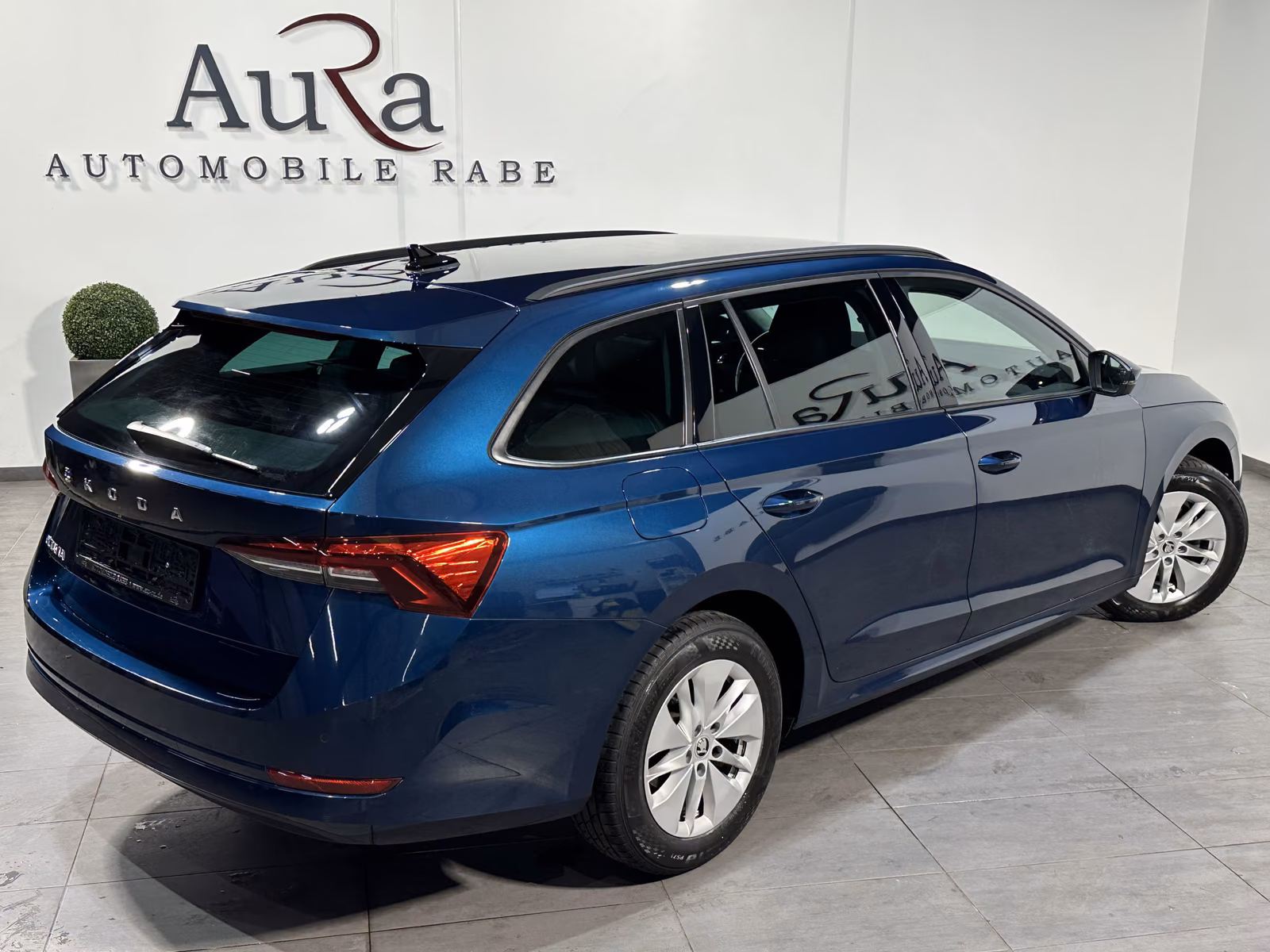 Skoda Octavia Combi 2.0 TDI DSG Ambition NAV+LED+VCOCK