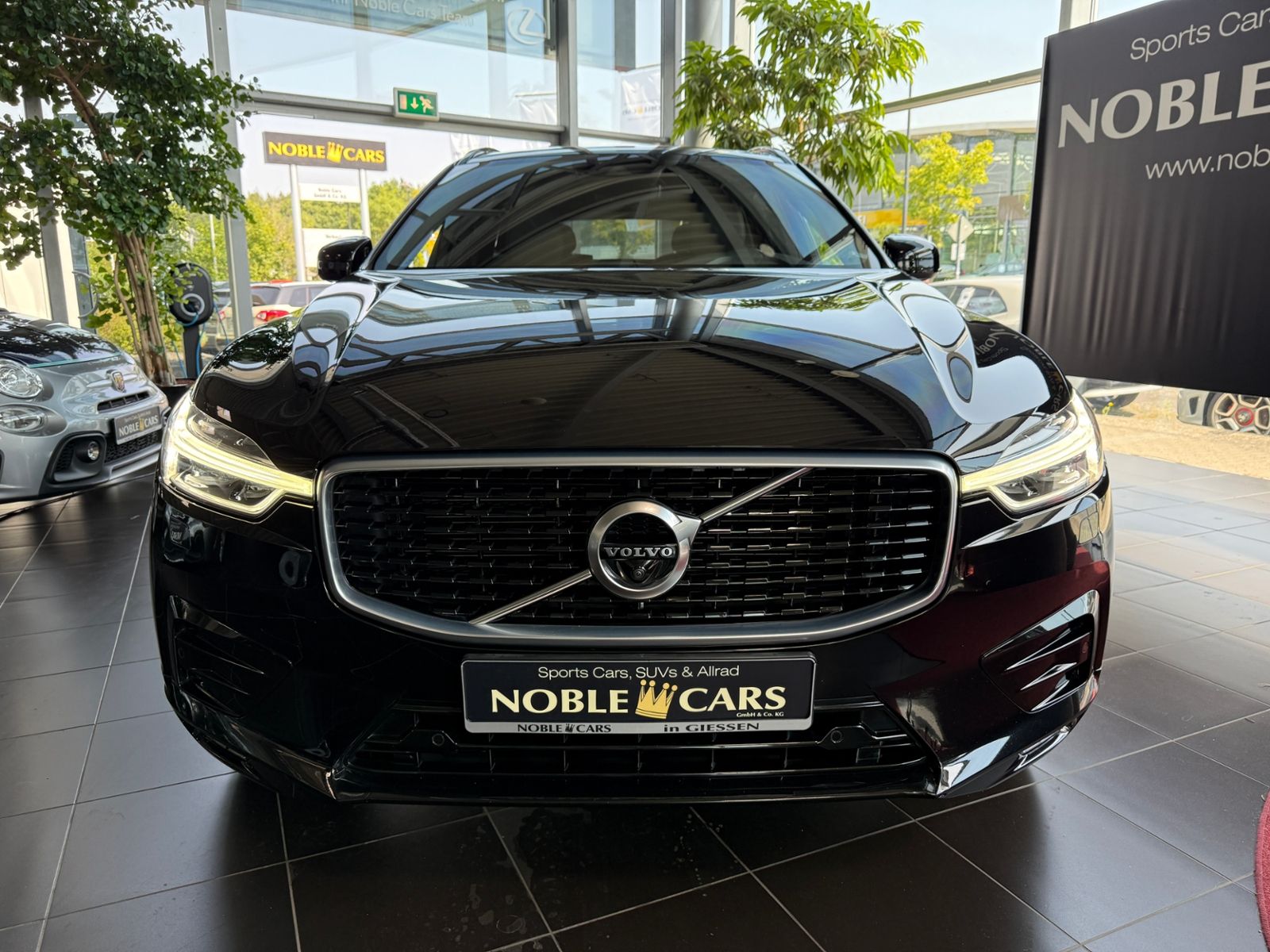 Fahrzeugabbildung Volvo XC60 R Design AWD ACC H&K 360° LED