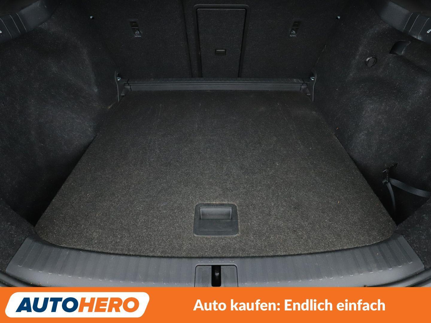 Skoda Enyaq iV 60 Loft *NAVI*LED*TEMPO*SHZ*CAM*PDC*LHZ