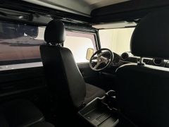 Foto Nummer 15: LAND ROVER Defender
