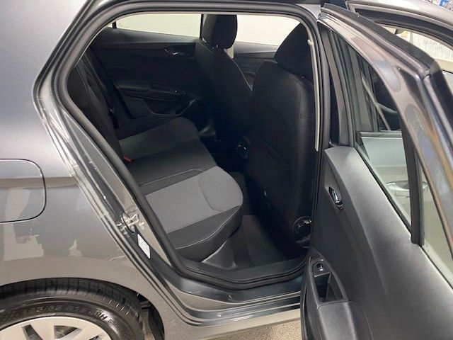 Fahrzeugabbildung SKODA Fabia 1.0 TSI DSG+BEHEIZ. LENKRAD+KAMERA+SMARTLI