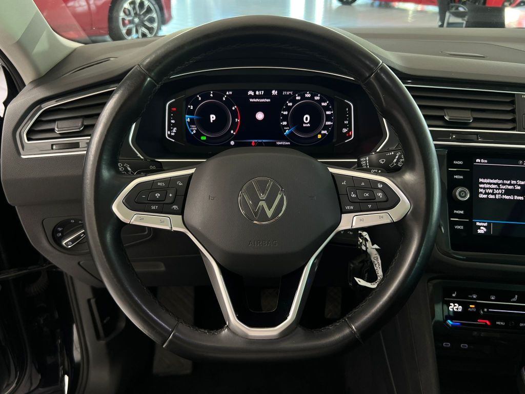 Volkswagen Tiguan Elegance 2.0 TSI 4M*MATRIX*PANO*ACC*AHK*