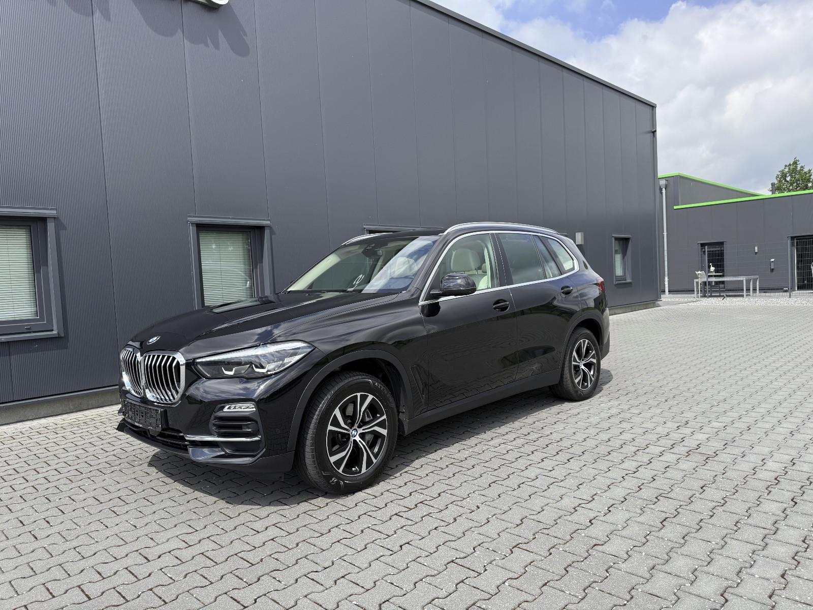 BMW X5 xDrive 30 d,Panorama,Distronic,360°,1Hand,LED