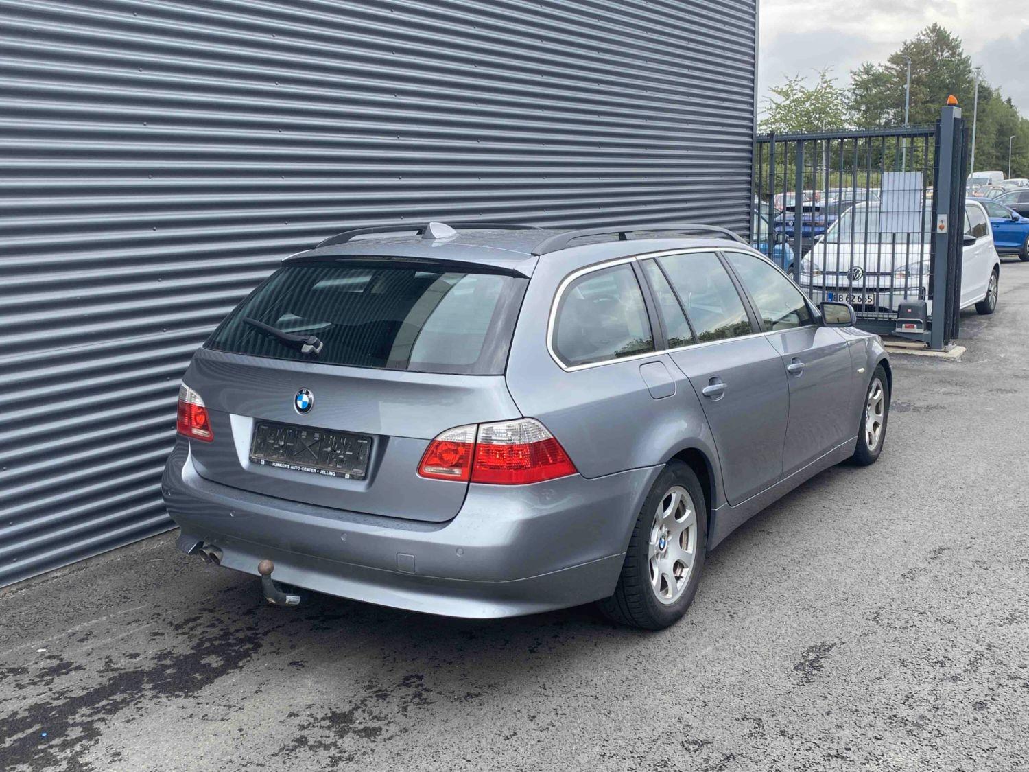 BMW 525 2006 — engine 2.497 cm³, 177 HP (130kW)
