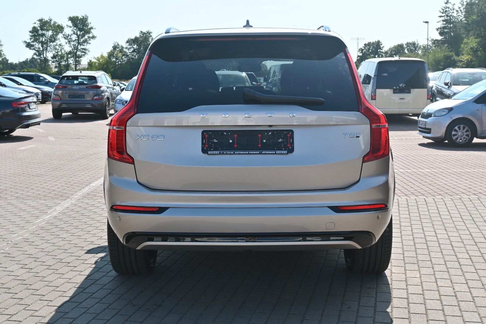 Fahrzeugabbildung Volvo XC90 Ultra Dark Recharge T8 B&W*LUFT*360*MASSAGE