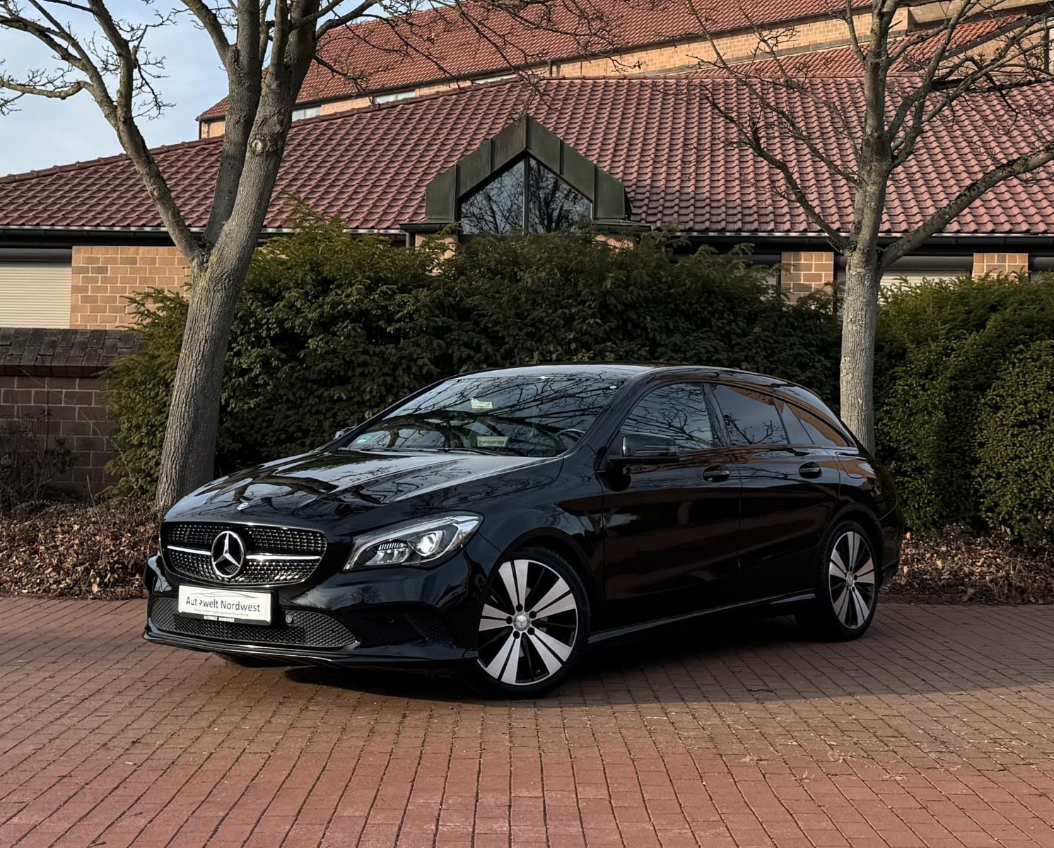 Mercedes-Benz CLA 180 Shooting Brake|Panorama|LED|Navi|Xenon!