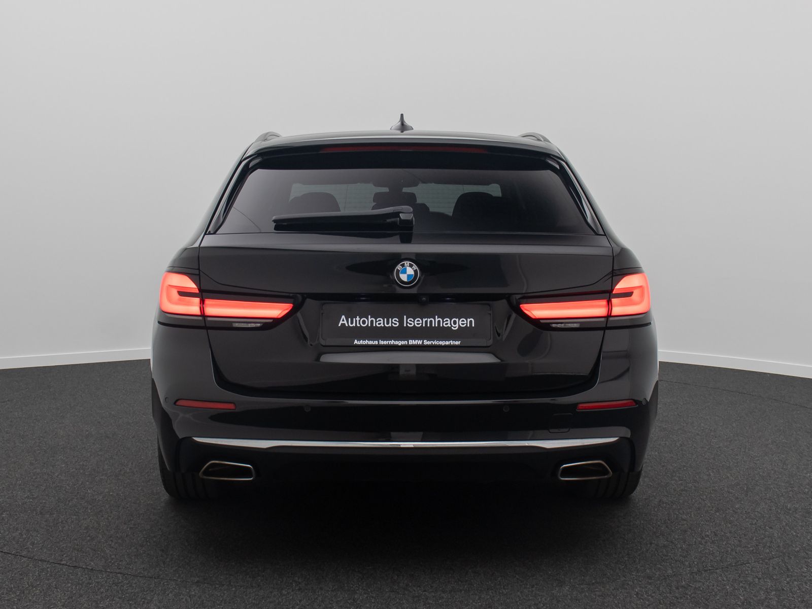 Fahrzeugabbildung BMW 520d xD Luxury Line DAB HUD Kamera Laser Komfort