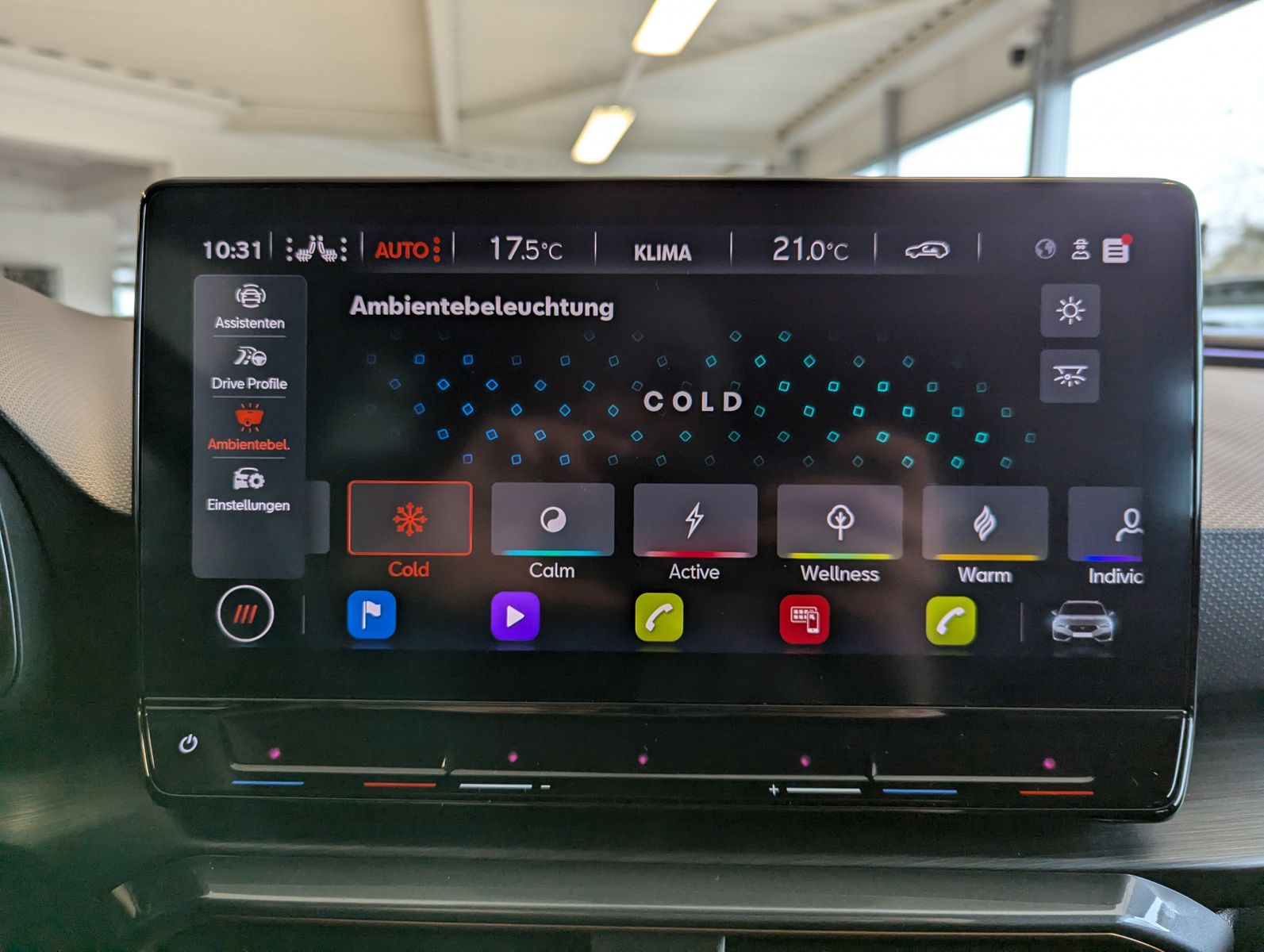 Fahrzeugabbildung CUPRA Leon 1.5eTSI DSG Matrix Cam Vision+ Full Link