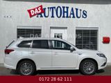 Mitsubishi Outlander PHEV Plus 4WD Plug-in-Hybrid - Mitsubishi: Plug In