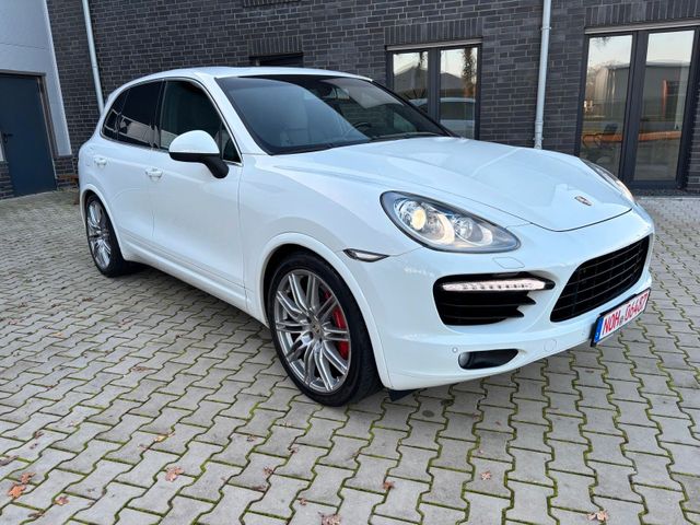 Porsche Cayenne Turbo / MWST / 82 TKM