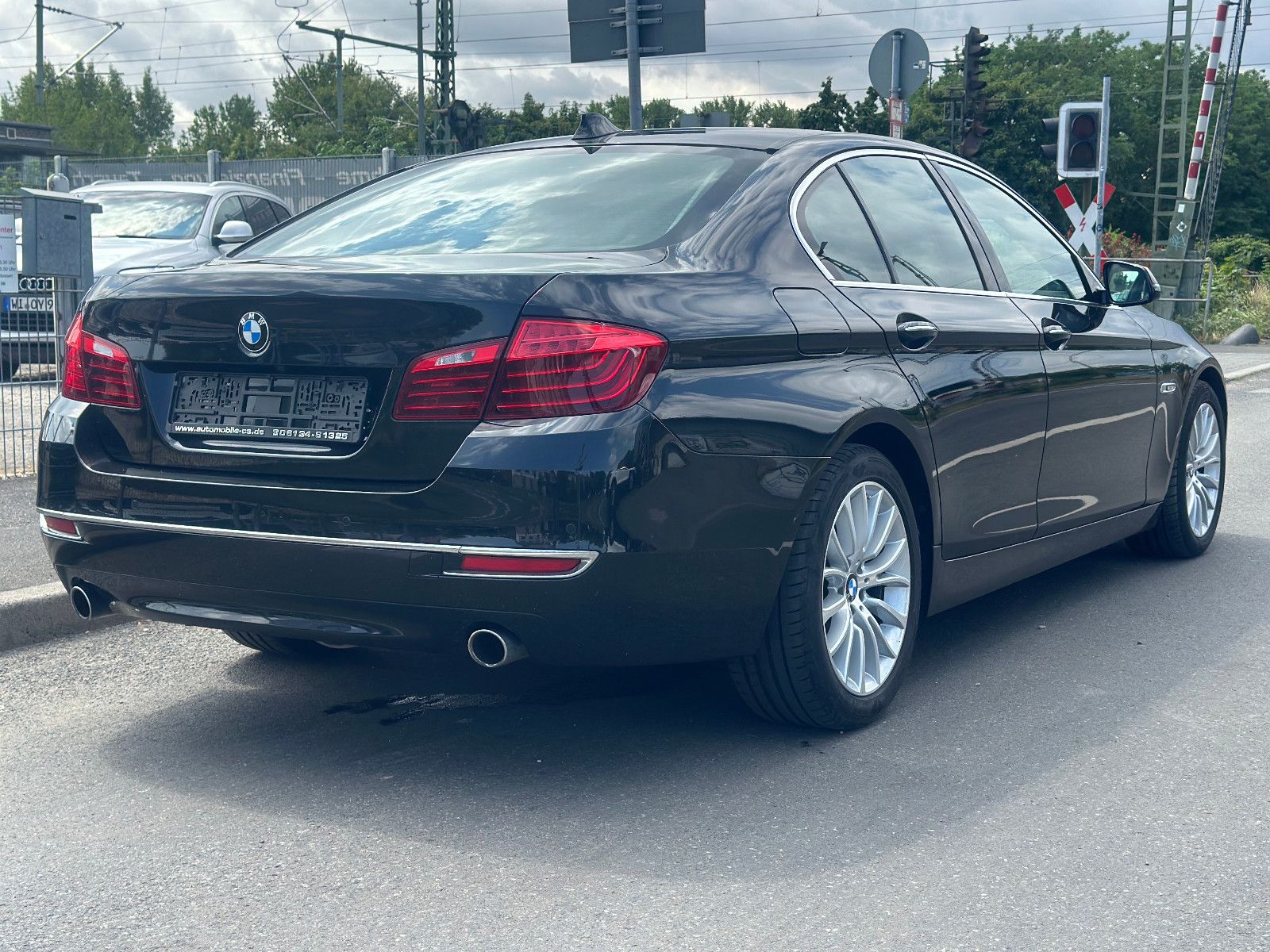 Fahrzeugabbildung BMW 535 d LUXURY*HEAD-UP+LEDER*