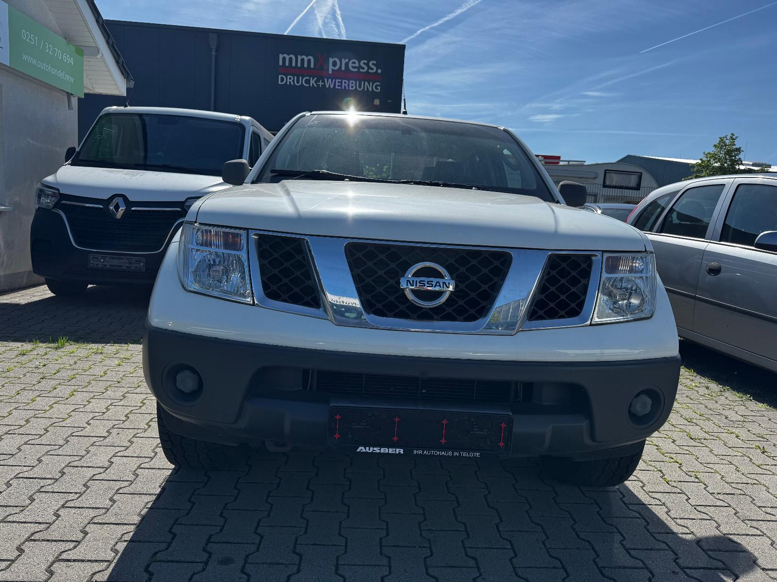 Nissan Navara Pickup Double Cab XE 4X4 Motorschaden
