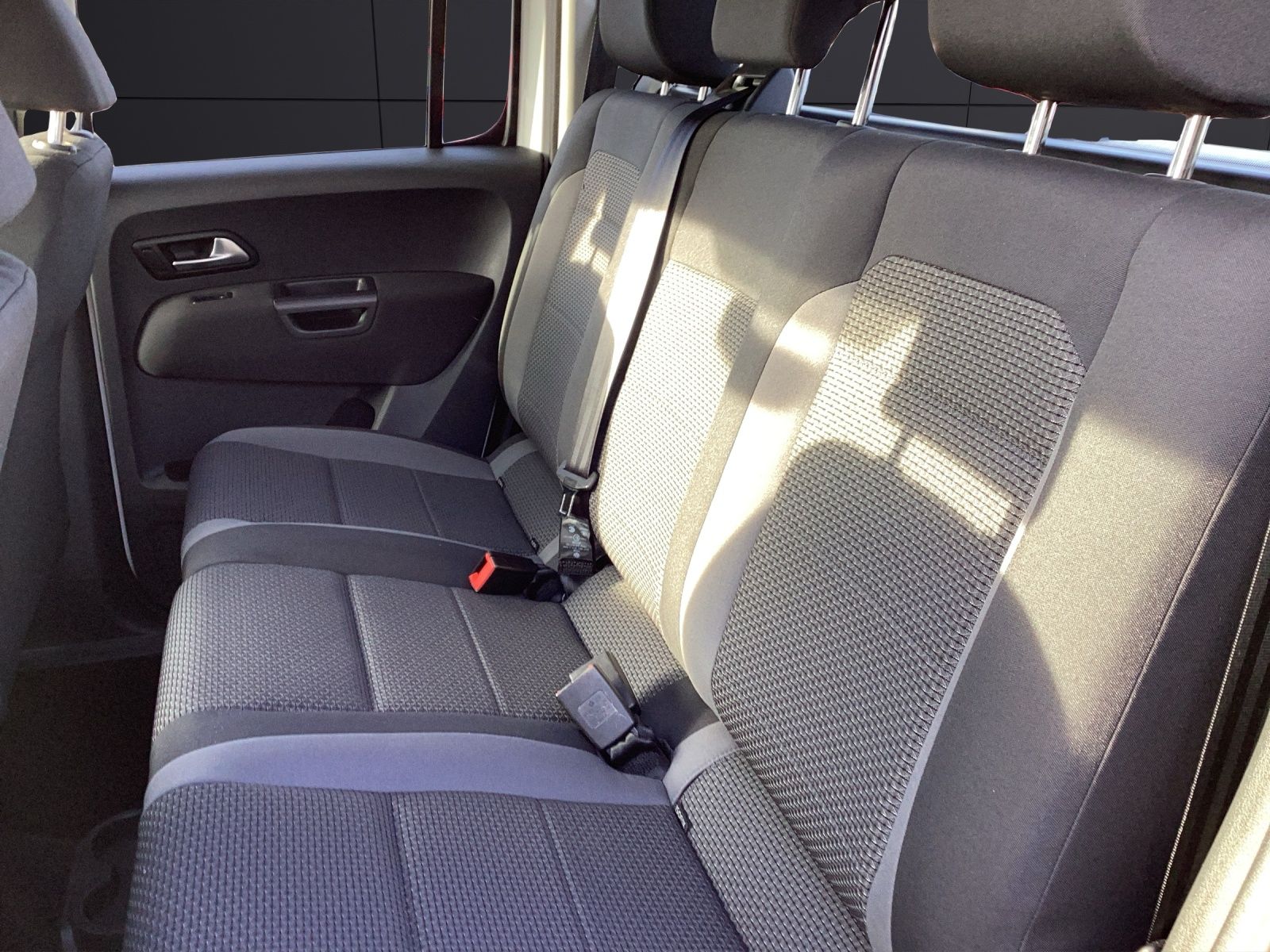 Fahrzeugabbildung Volkswagen Amarok TDI Comf. DC 4M Bi-Xenon Navi AHK SHZ