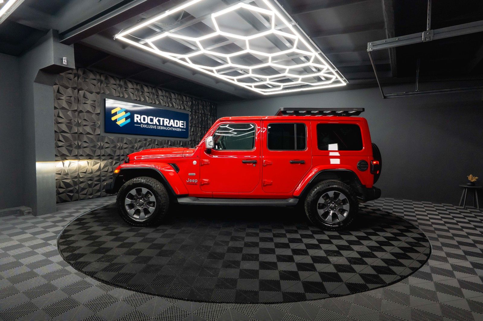 Fahrzeugabbildung Jeep Wrangler Unlimited Sahara OVERLAND 4x4 *LED*ACC*