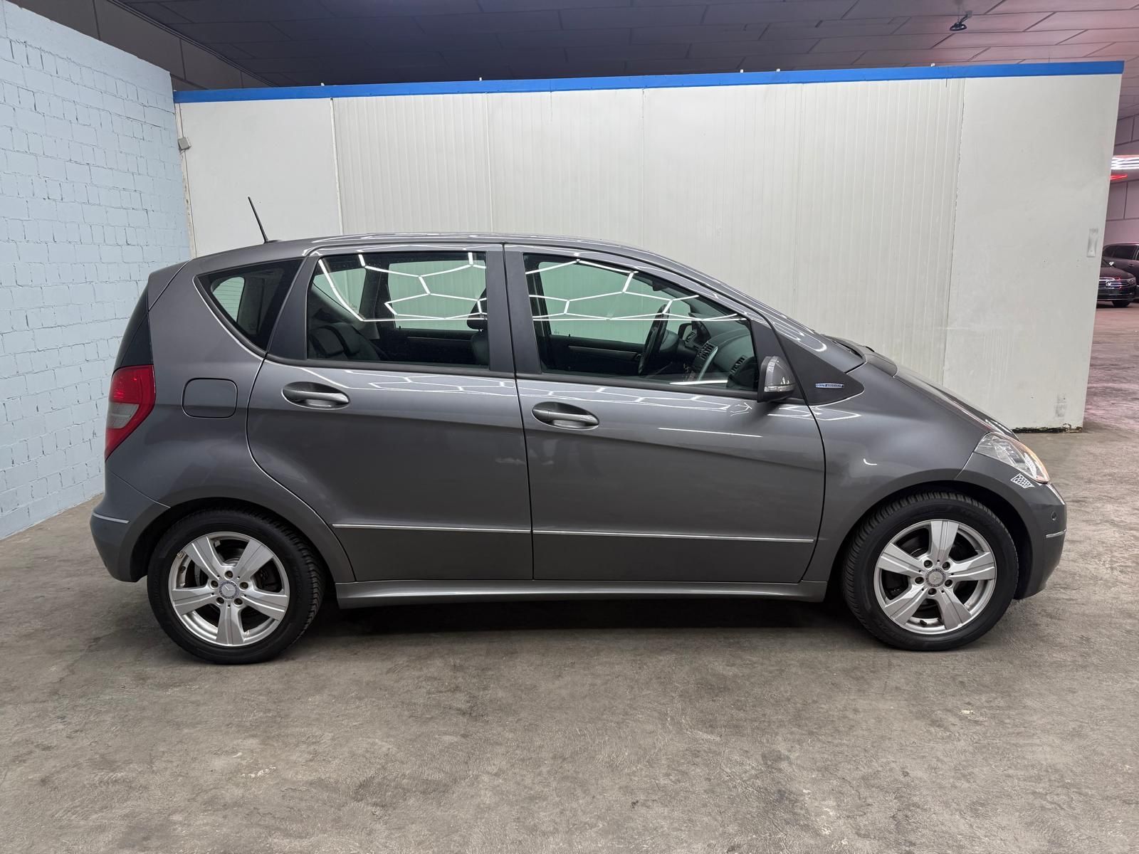 Mercedes-Benz A 160 BlueEFFICIENCY  PANORAMA | KLIMA | PDC – Bild 11