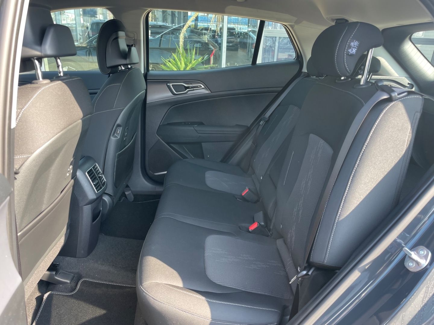 Fahrzeugabbildung Kia Sportage Vision PDC v&h SpurhaltAss Verkehrszeic