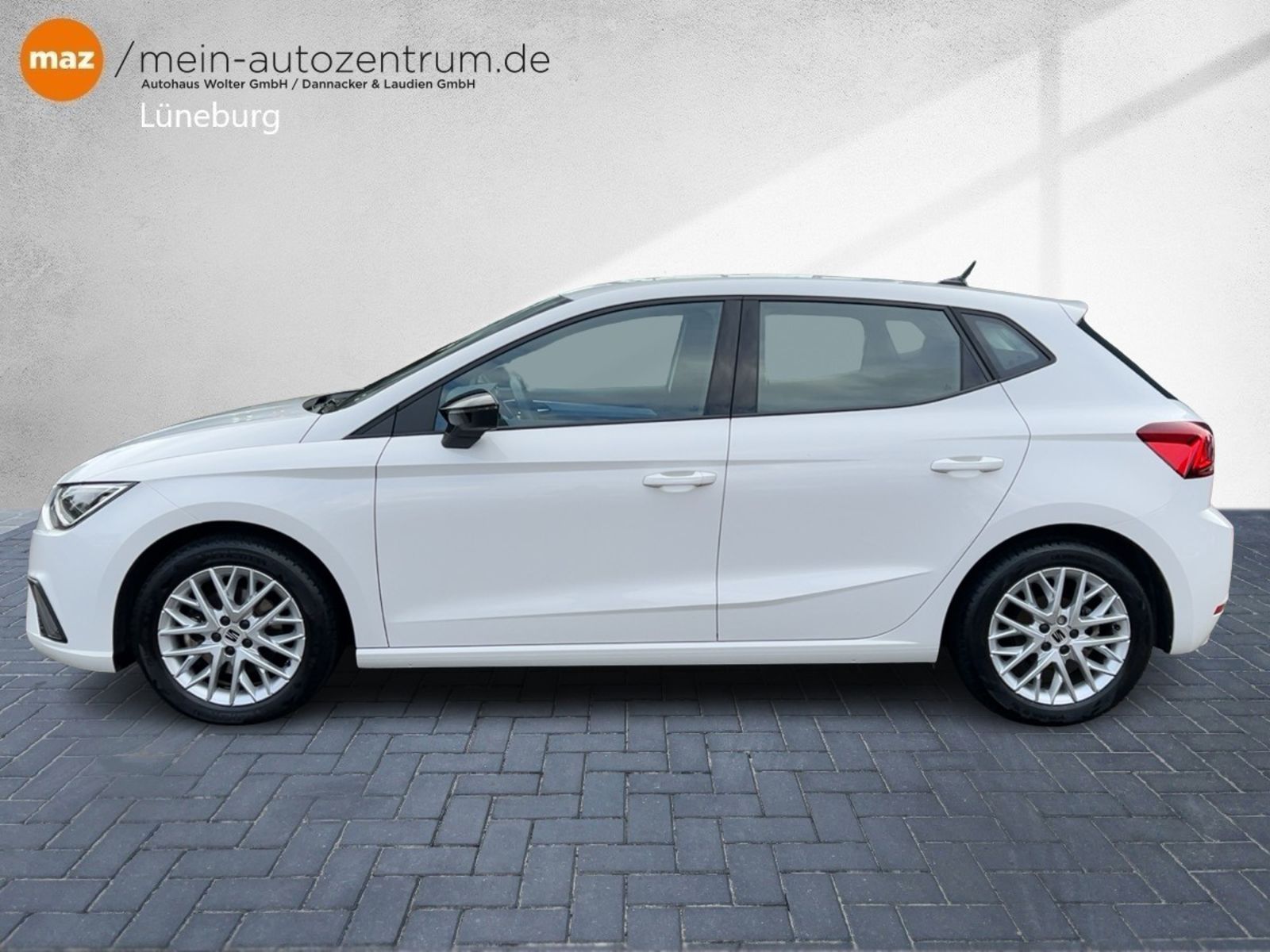 Fahrzeugabbildung SEAT Ibiza 1.0 TSI FR Alu LED Navi Sitzh. App-Con. PD