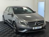 Mercedes-Benz A 180 BlueEff. 7G-DCT Urban-Sport Standheiz LED  - graue Mercedes-Benz A 180